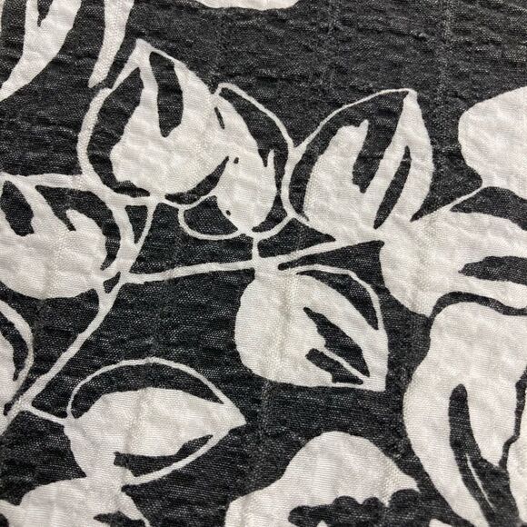 CATHY DANIELS, Women’s top, Size Large, Gray & White Floral, 3/4 length sleeves - Picture 7 of 14